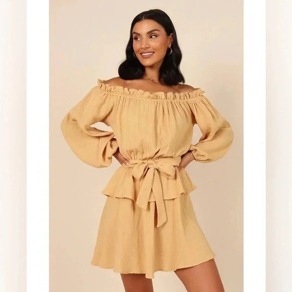 PETAL AND PUP Women's Beige Callie Off Shoulder Mini Dress Size M Medium NWT